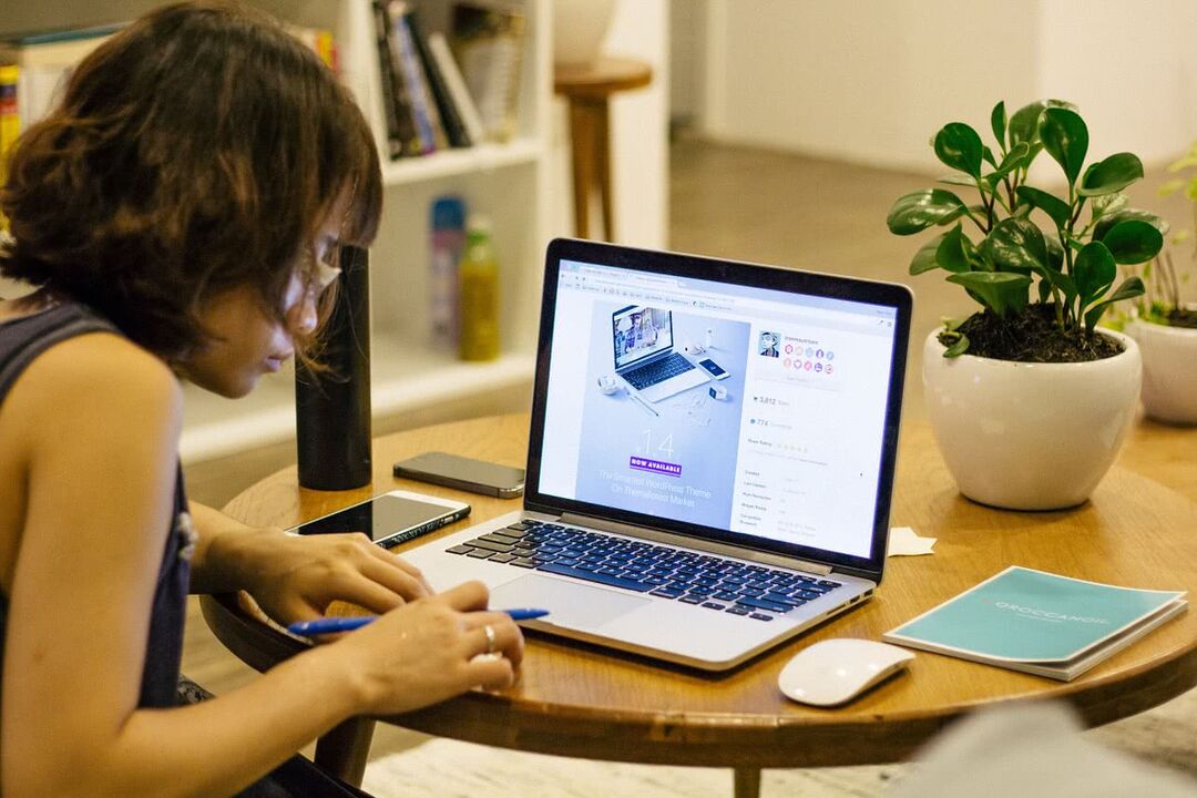 Sedentary work as a cause of thoracic osteochondrosis